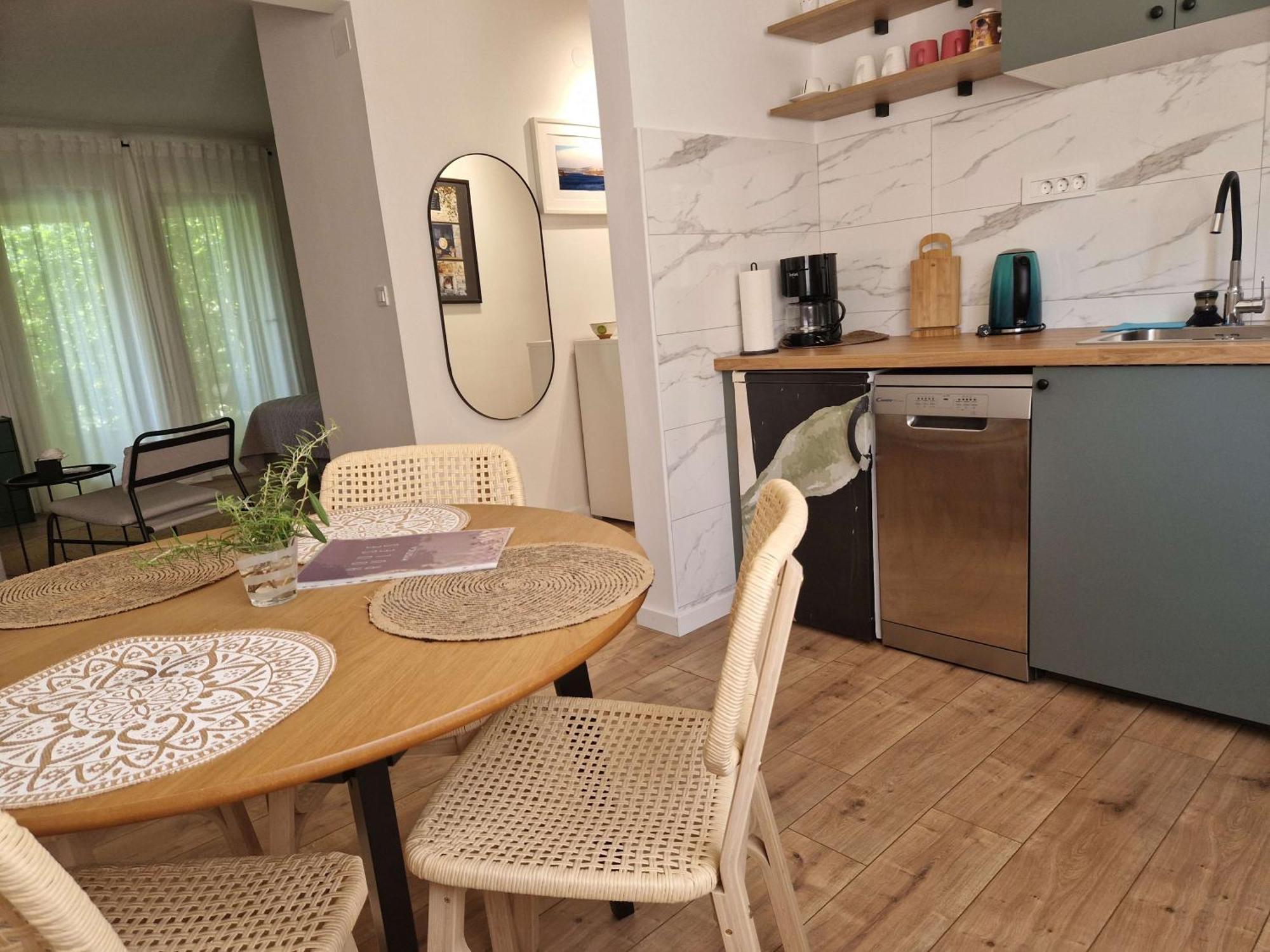 Mystica - Charming On The Apartment *
